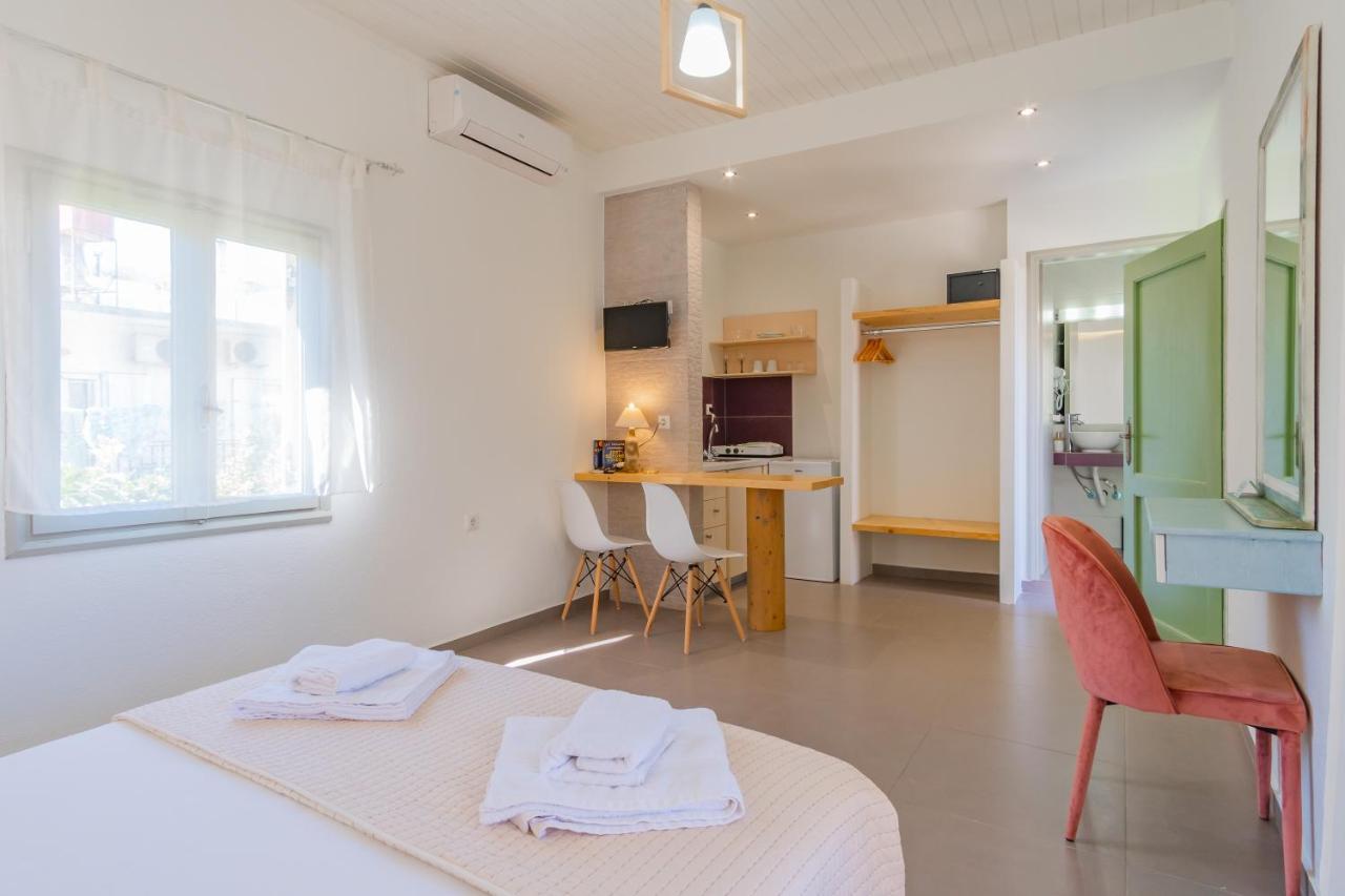 Christina Boutique Studios Elounda Exterior foto